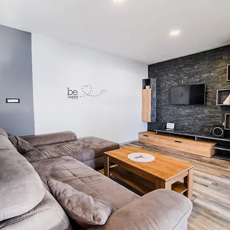 Mountainview Horizon With Private Sauna & Hot Tub Holiday home *